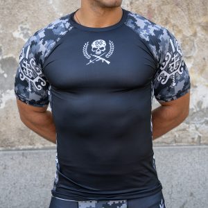 "COMBAT LOGO - CARBON" RASH GUARD